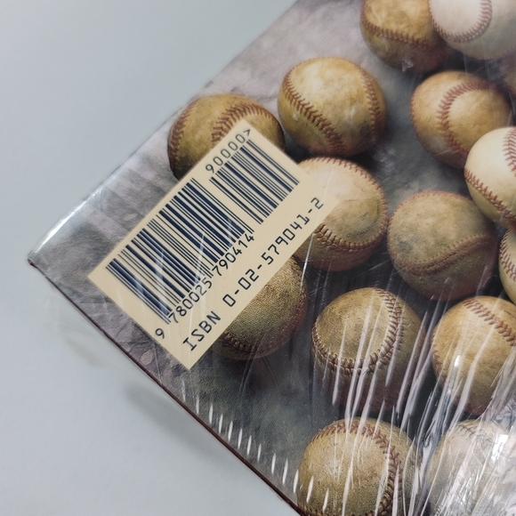 MacMillan Accents The Baseball Encyclopedia Fully Revised 9th